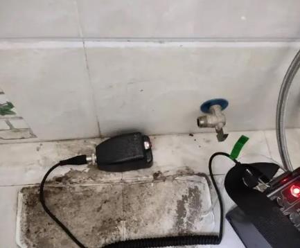 郑州市屋顶漏水维修公司分享下卫生间漏水的危害及解决方法